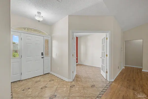 7145 Woodside Rd, Pensacola, FL 32526