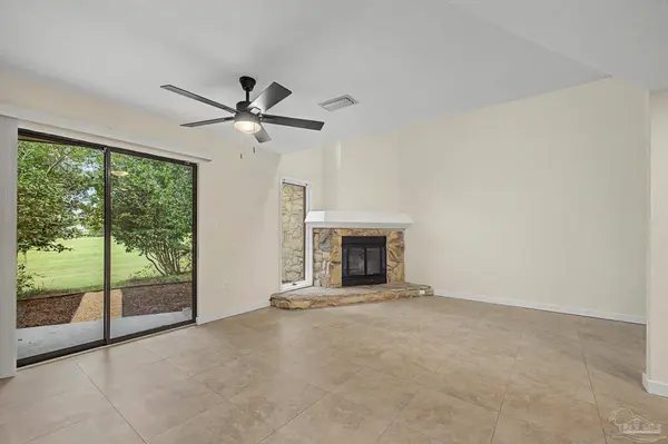 9984 Fairway Villas Ln, Pensacola, FL 32514