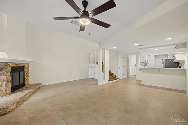 9984 Fairway Villas Ln, Pensacola, FL 32514
