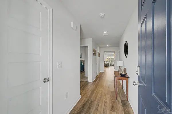 5976 Laurel Oak Dr, Pensacola, FL 32526