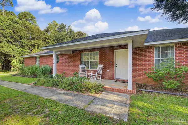 3516 Gardenview Dr, Pace, FL 32571