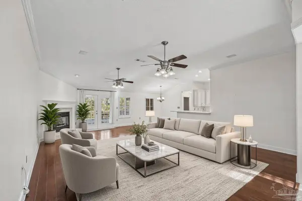 9524 Lorikeet Ln, Pensacola, FL 32507