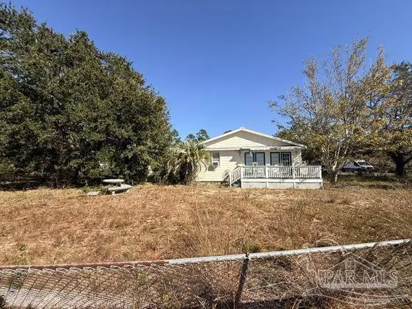 7032 Jefferson St, Navarre, FL 32566