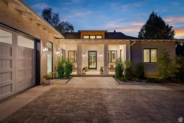 4881 S HOLLADAY BLVD, Holladay, UT 84117