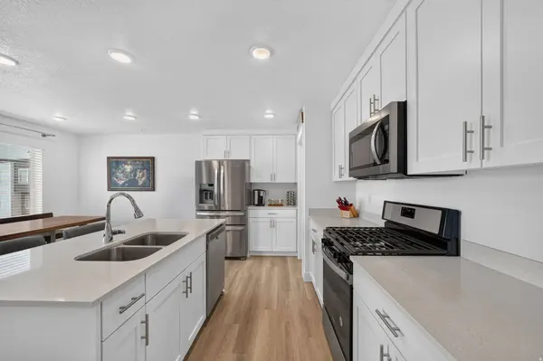 1639 E INDIGO LOOP N, Layton, UT 84041