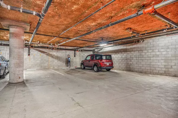 555 10th St #102, Oakland, CA 94607