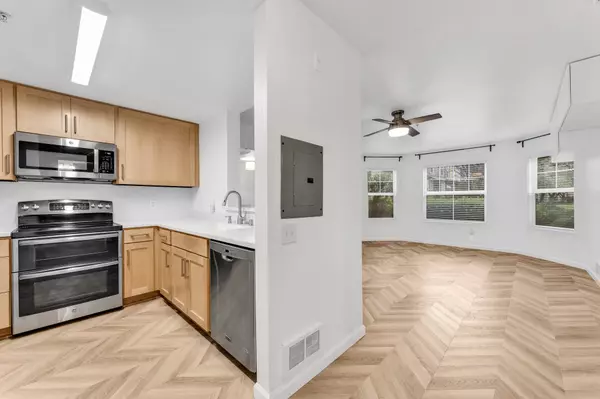 555 10th St #102, Oakland, CA 94607