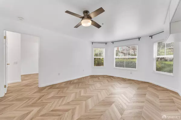 555 10th ST #102, Oakland, CA 94607