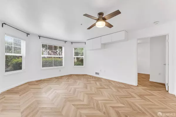 555 10th ST #102, Oakland, CA 94607