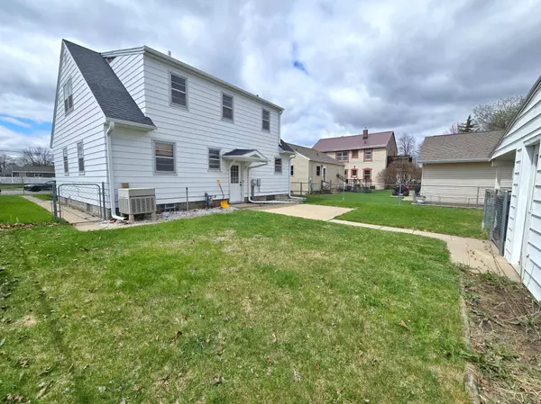 1819 21st ST S, La Crosse, WI 54601