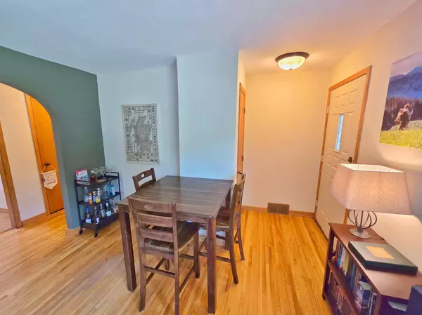 312 21st ST SW, Rochester, MN 55902