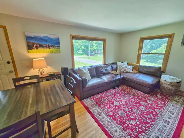 312 21st ST SW, Rochester, MN 55902