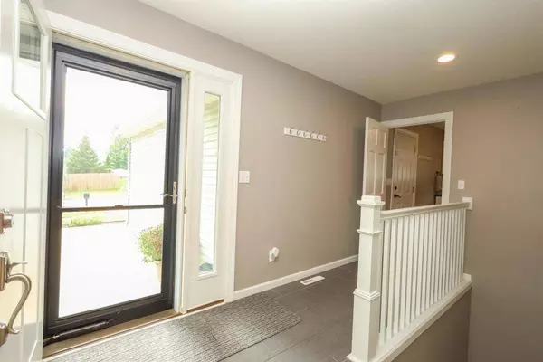 4312 Knotting Hill LN NW, Rochester, MN 55901