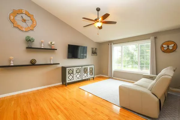 4312 Knotting Hill LN NW, Rochester, MN 55901