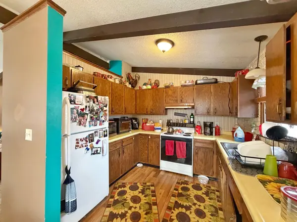 220 4th ST NW, Byron, MN 55920