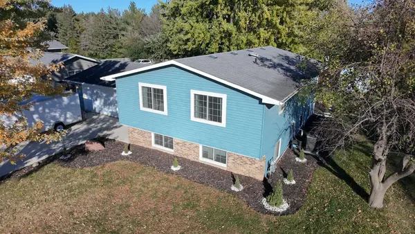 524 10th AVE NW, Dodge Center, MN 55927