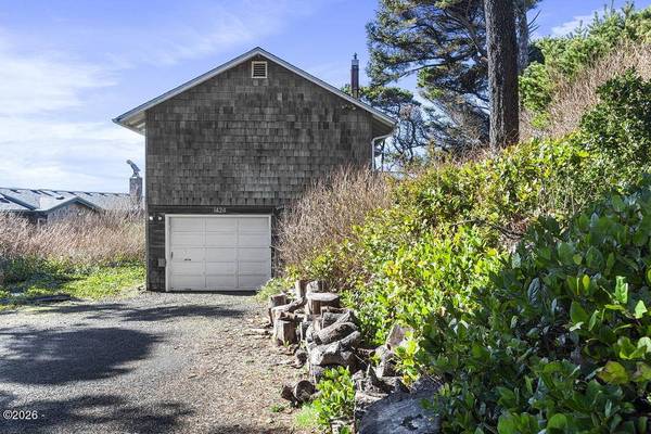 1424 SW SEAWOODS TER, Waldport, OR 97394