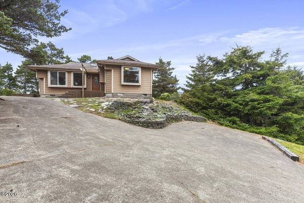 5943 NW PACIFIC COAST HWY HWY, Seal Rock, OR 97376