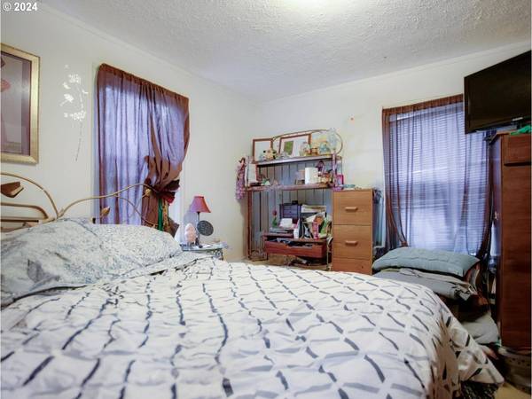 16600 SE BAXTER RD, Gresham, OR 97080