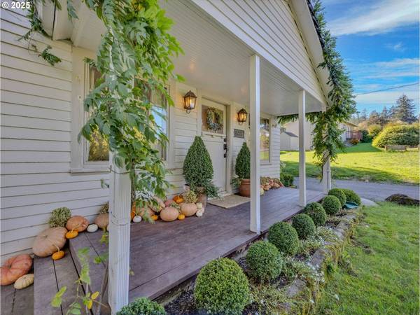 15546 SE CLATSOP ST, Happy Valley, OR 97086