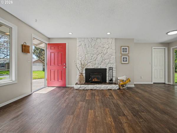 815 NE 25TH ST, Gresham, OR 97030