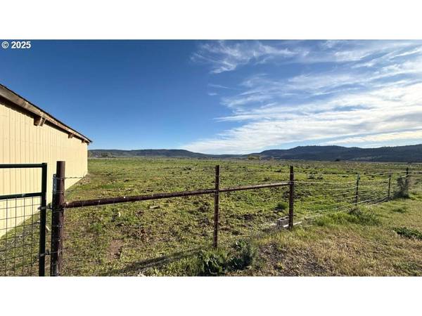 12574 WESTSIDE RD, Lakeview, OR 97630