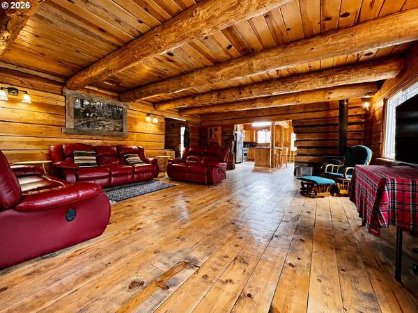 7857 SKYLINE RD, The Dalles, OR 97058
