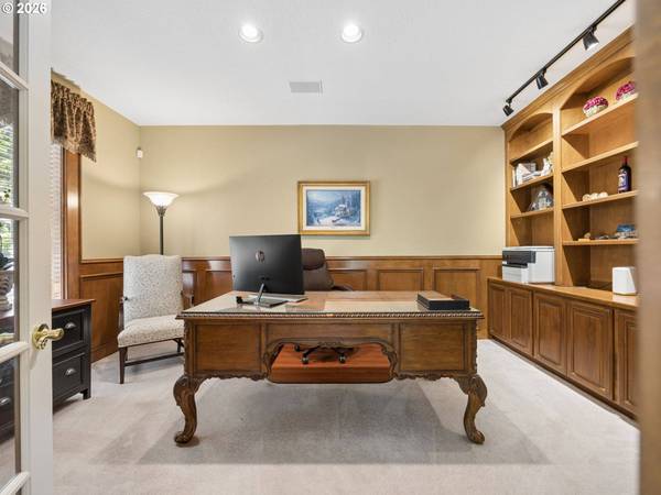 17006 S TRAIL RIDGE RD, Oregon City, OR 97045