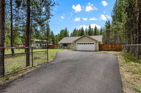 17385 Canvasback DR, Bend, OR 97707