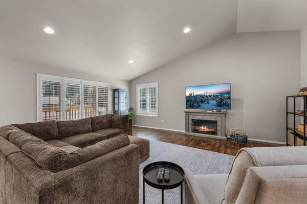 17064 Sacramento RD, Bend, OR 97707