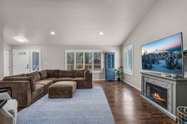 17064 Sacramento RD, Bend, OR 97707