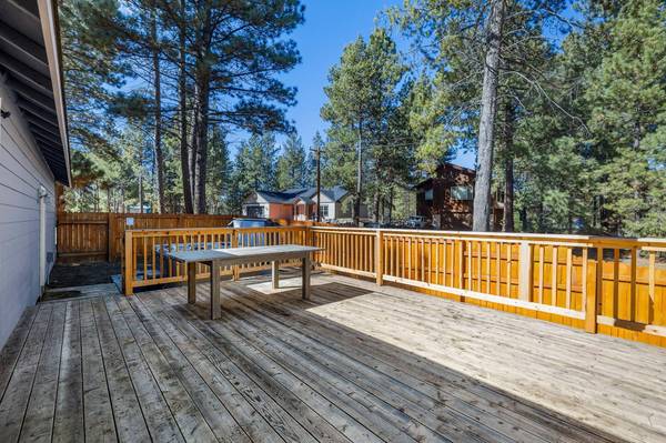 17064 Sacramento RD, Bend, OR 97707