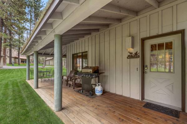 57505 Circle 4 Cabin RD #29, Sunriver, OR 97707