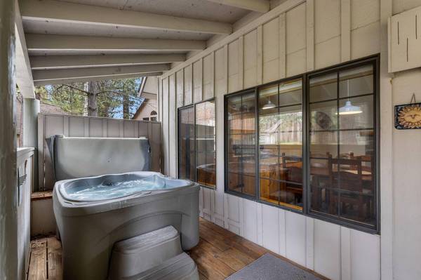 57505 Circle 4 Cabin RD #29, Sunriver, OR 97707