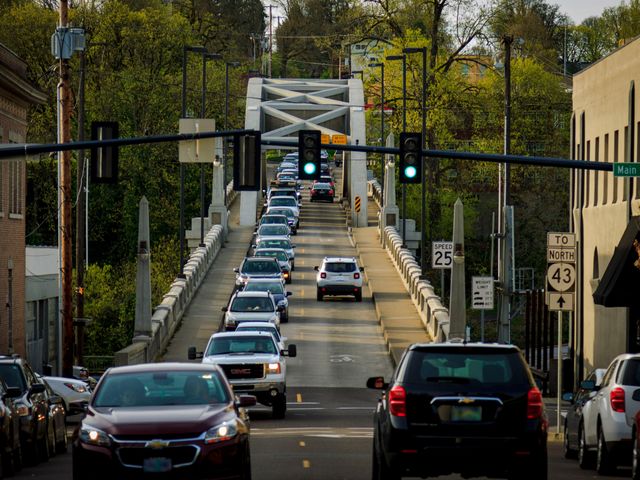 Downtown Oregon City, Oregon and the historic bridge