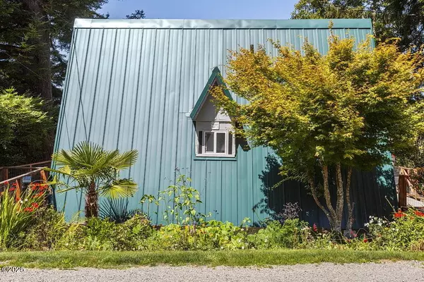 291 Fir ST, Wheeler, OR 97147