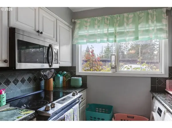 1322 NE HOGAN DR, Gresham, OR 97030