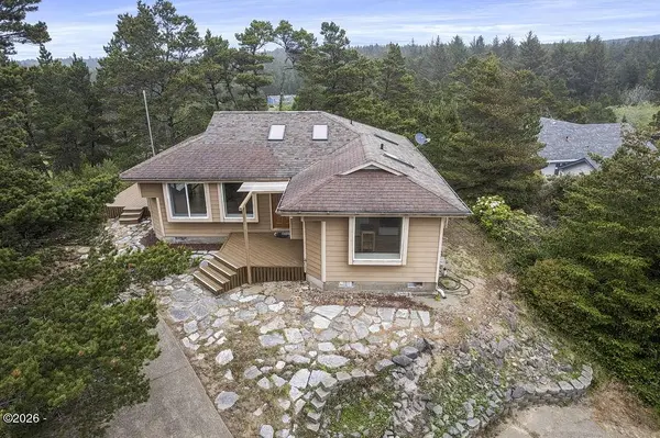 5943 NW PACIFIC COAST HWY HWY, Seal Rock, OR 97376