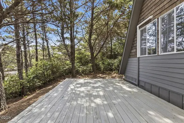 5980 EL MAR AVE AVE, Lincoln City, OR 97367