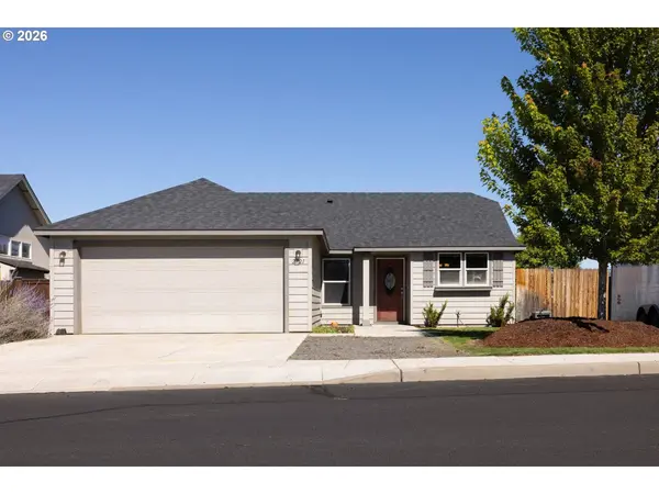 2721 NE 6TH DR, Redmond, OR 97756