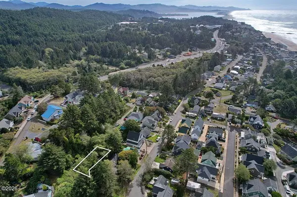 2734 SW Dune CT, Lincoln City, OR 97367