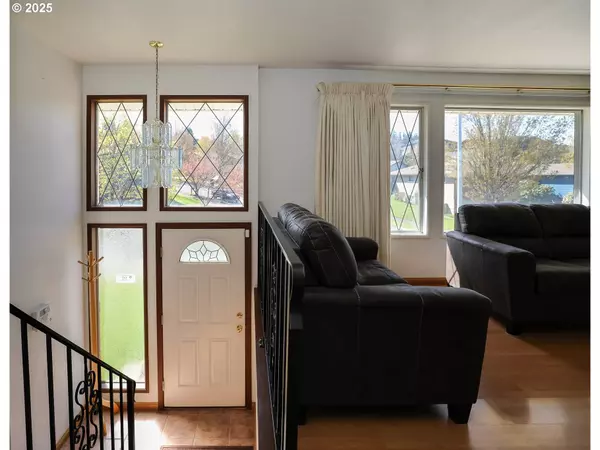 2085 NW 14TH ST, Gresham, OR 97030