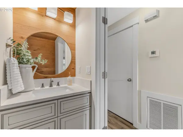 15410 NE 47TH CIR, Vancouver, WA 98682