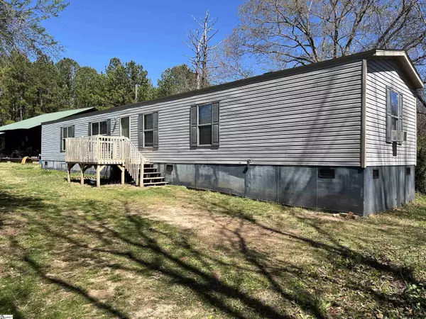 76 Log Cabin Drive, Ware Shoals, SC 29692