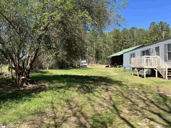 76 Log Cabin Drive, Ware Shoals, SC 29692