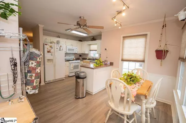 1 Tearose Lane, Simpsonville, SC 29681