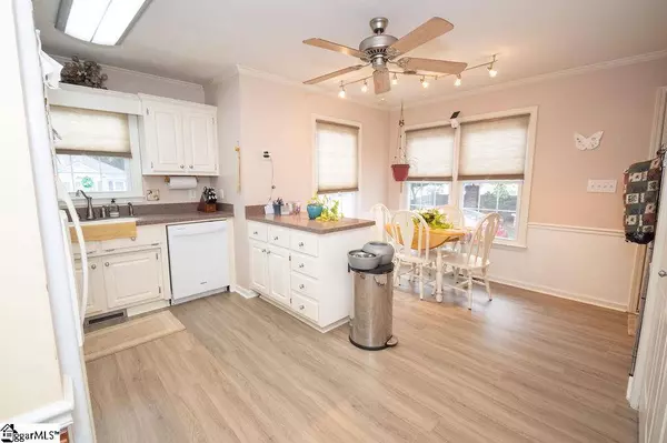 1 Tearose Lane, Simpsonville, SC 29681