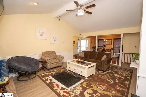 1 Tearose Lane, Simpsonville, SC 29681