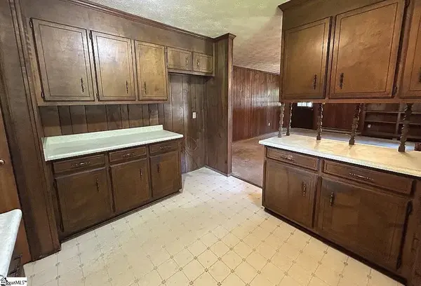 630 Old Anderson Road, Greenville, SC 29611