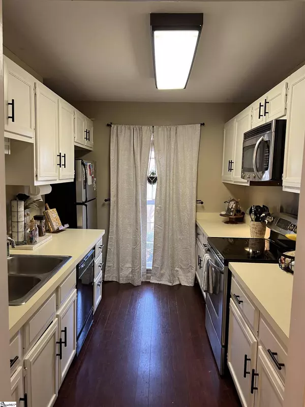 126 Avant Street, Spartanburg, SC 29302